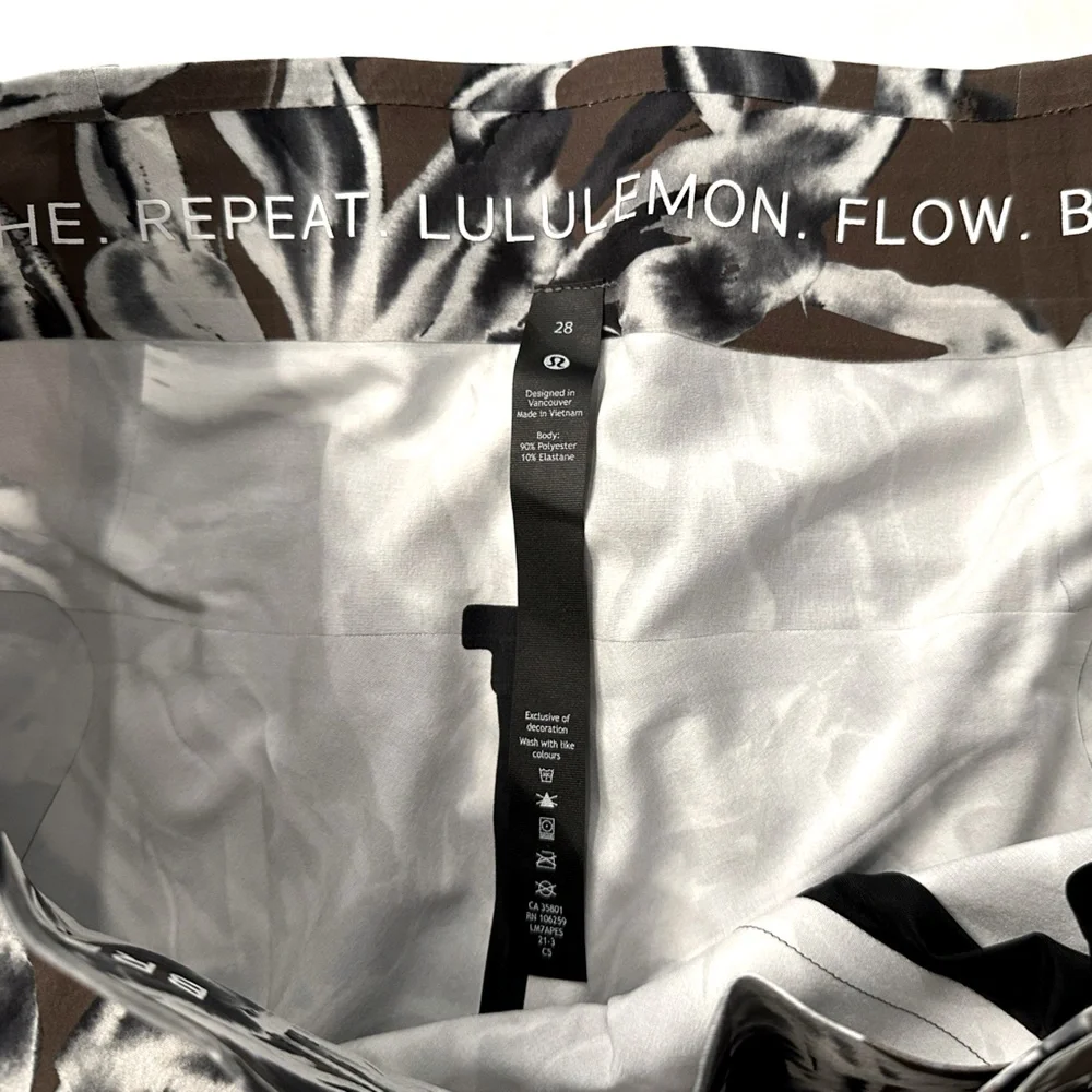 NWT ✨ Lululemon Current State board short 9 inch - Picture 7 of 10
